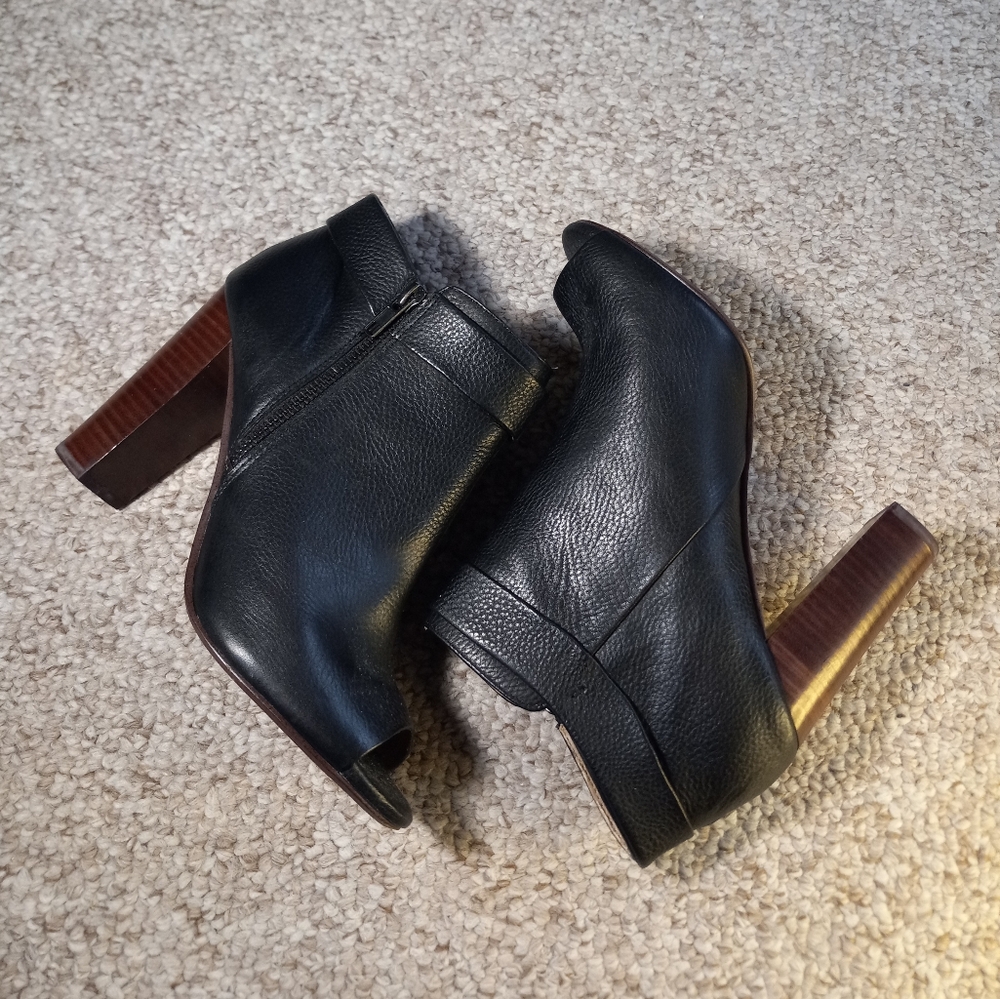 Splendid leather boots size 9